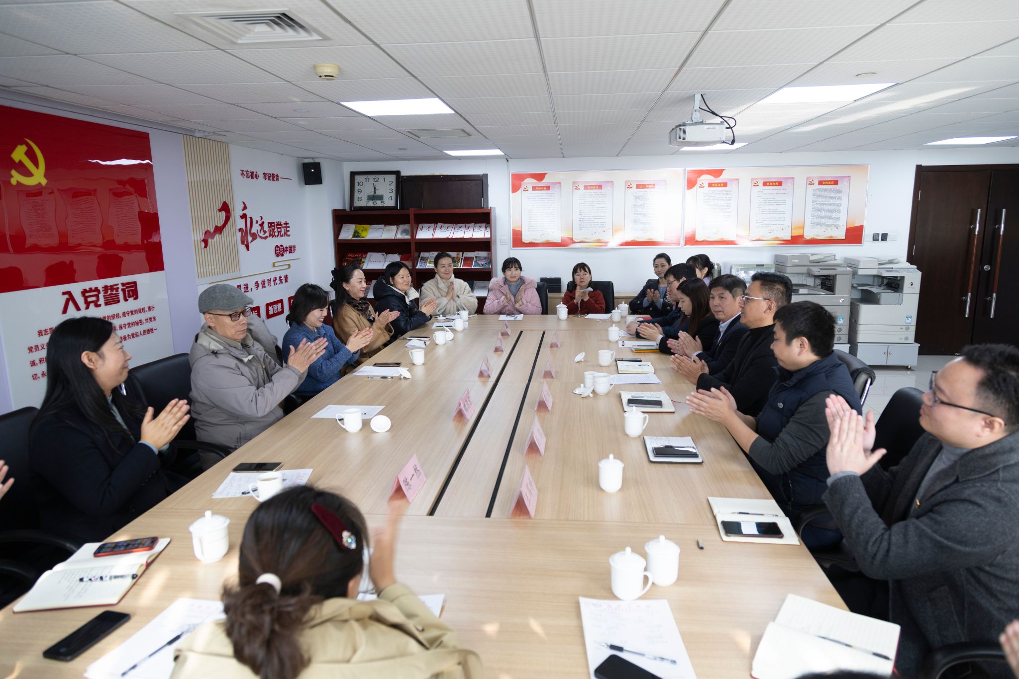 共筑艺术桥梁·传承红色基因——国际艺术交流学院与济南市文化馆联合开展党建共建活动